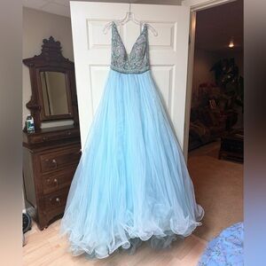 Custom Sherri Hill!! Elegant Light Blue Gown with Embellished Bodice.